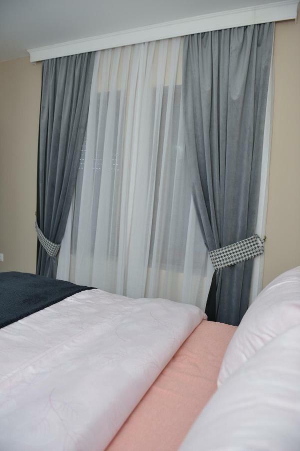 Apartman Filip Novi Pazar Exteriér fotografie